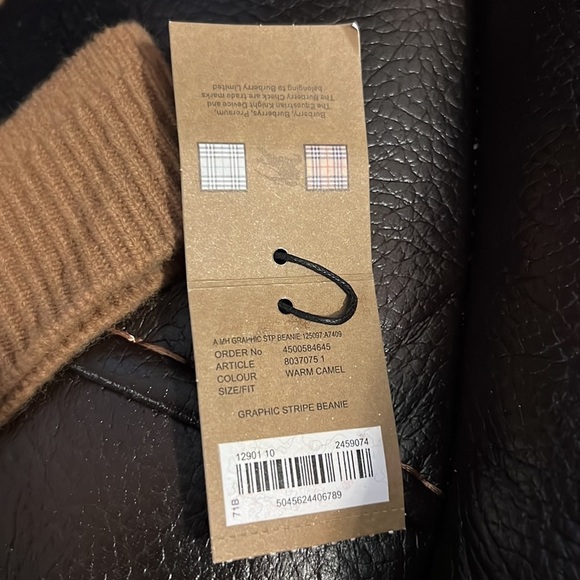 Burberry unisex cashmere & wool beanie NWT - Picture 5 of 5